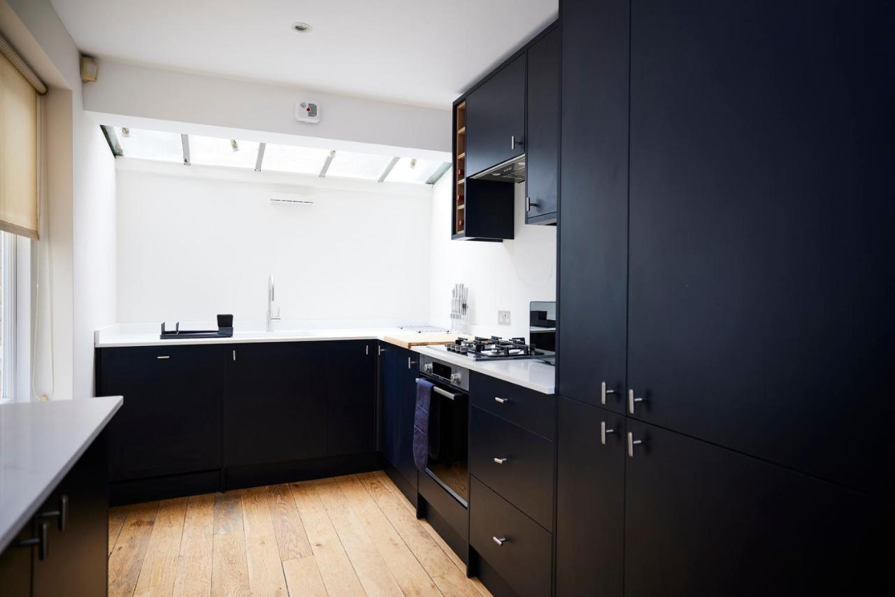 The South Kensington Wonder - Trendy 3Bdr House With Garden Apartment London Ngoại thất bức ảnh