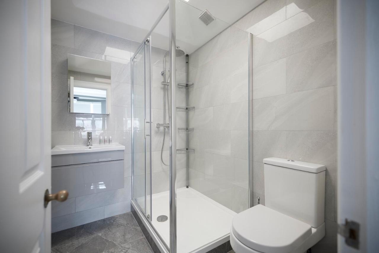 The South Kensington Wonder - Trendy 3Bdr House With Garden Apartment London Ngoại thất bức ảnh